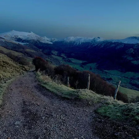 Belle Maison Au Pied Du Puy Mary Дом отдыха Le Falgoux