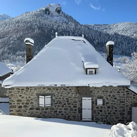 Belle Maison Au Pied Du Puy Mary * Le Falgoux