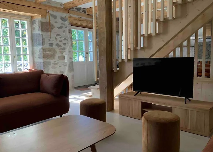 Ferienhaus Belle Maison Au Pied Du Puy Mary Le Falgoux