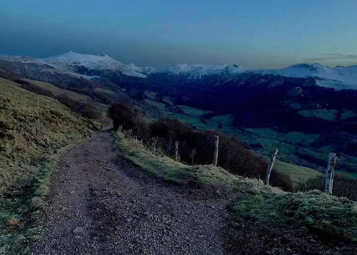 Belle Maison Au Pied Du Puy Mary Ferienhaus Le Falgoux