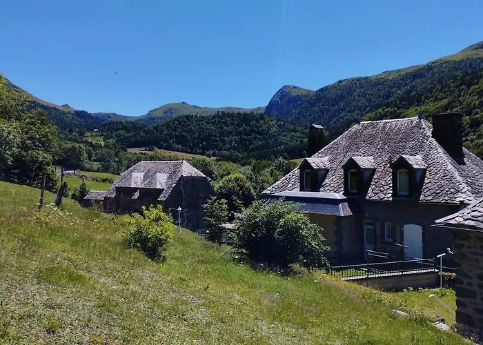 Belle Maison Au Pied Du Puy Mary Ferienhaus Le Falgoux